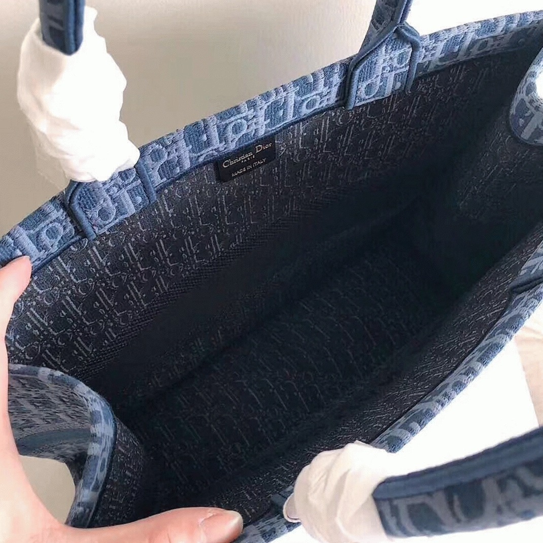 D10r Large Book Tote Bag Imitation in Denim Blue D10r Oblique Canvas