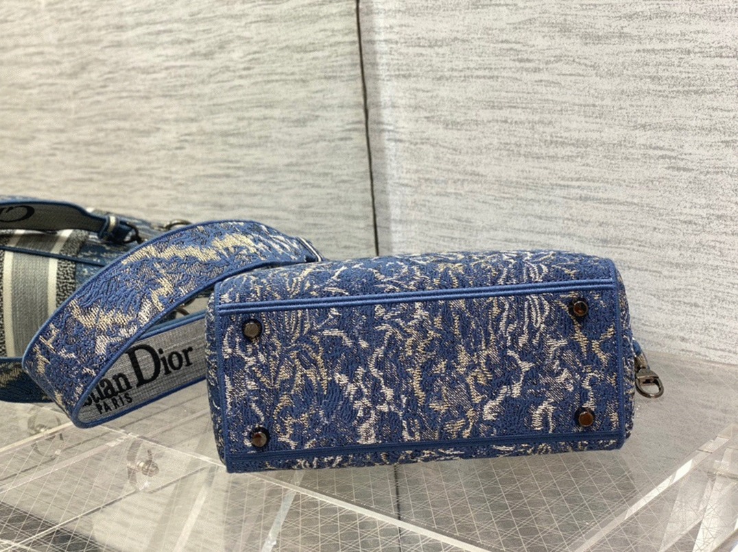 D10r Lady D-Lite Medium Bag Replica in Blue Brocart Denim-Effect Embroidery