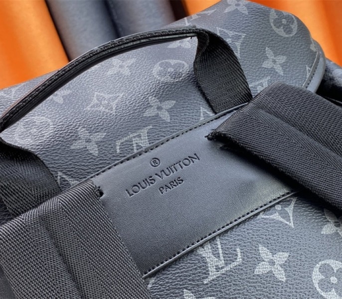 L0vis Vvtt0n Monogram Eclipse Montsouris Backpack