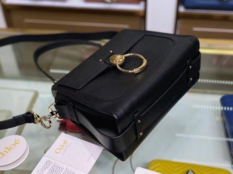 Top Quality Knockoff Chloe Small Tess Day Bag In Black Grained Leather