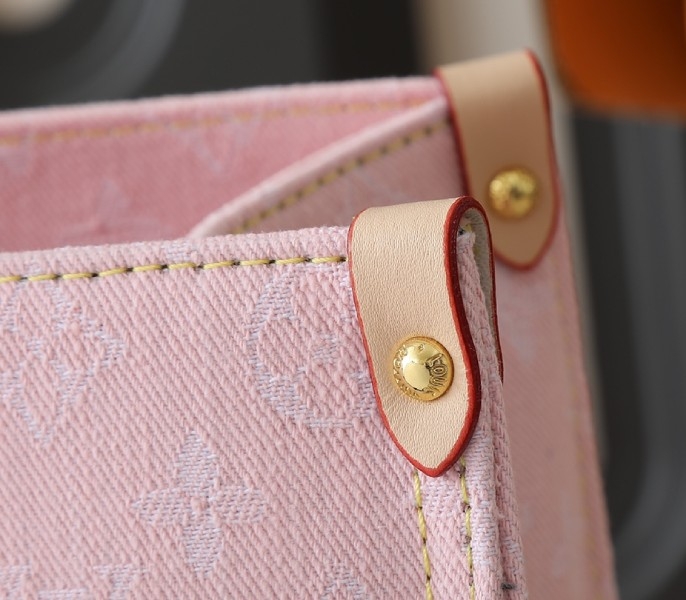 Monogram Denim OnTheGo MM In Washed Pink
