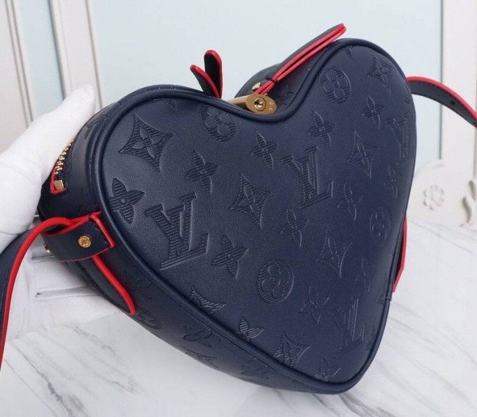 L0vis Vvtt0n Monogram Empreinte Game On Coeur Bag In Navy Blue