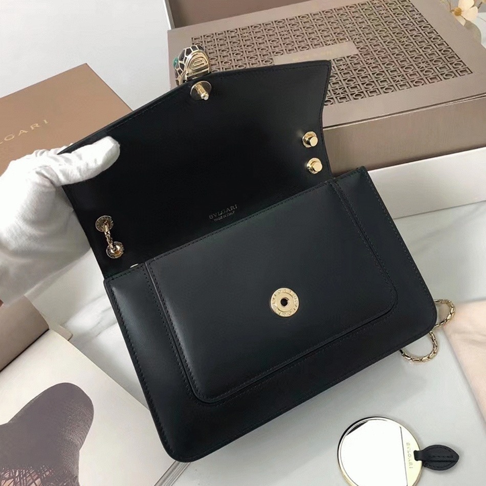 Replica Bv1g*ai Serpenti Forever Medium Shoulder Bag Black Calfskin