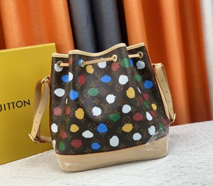 L0vis Vvtt0n X YK Monogram Canvas Noe Bag