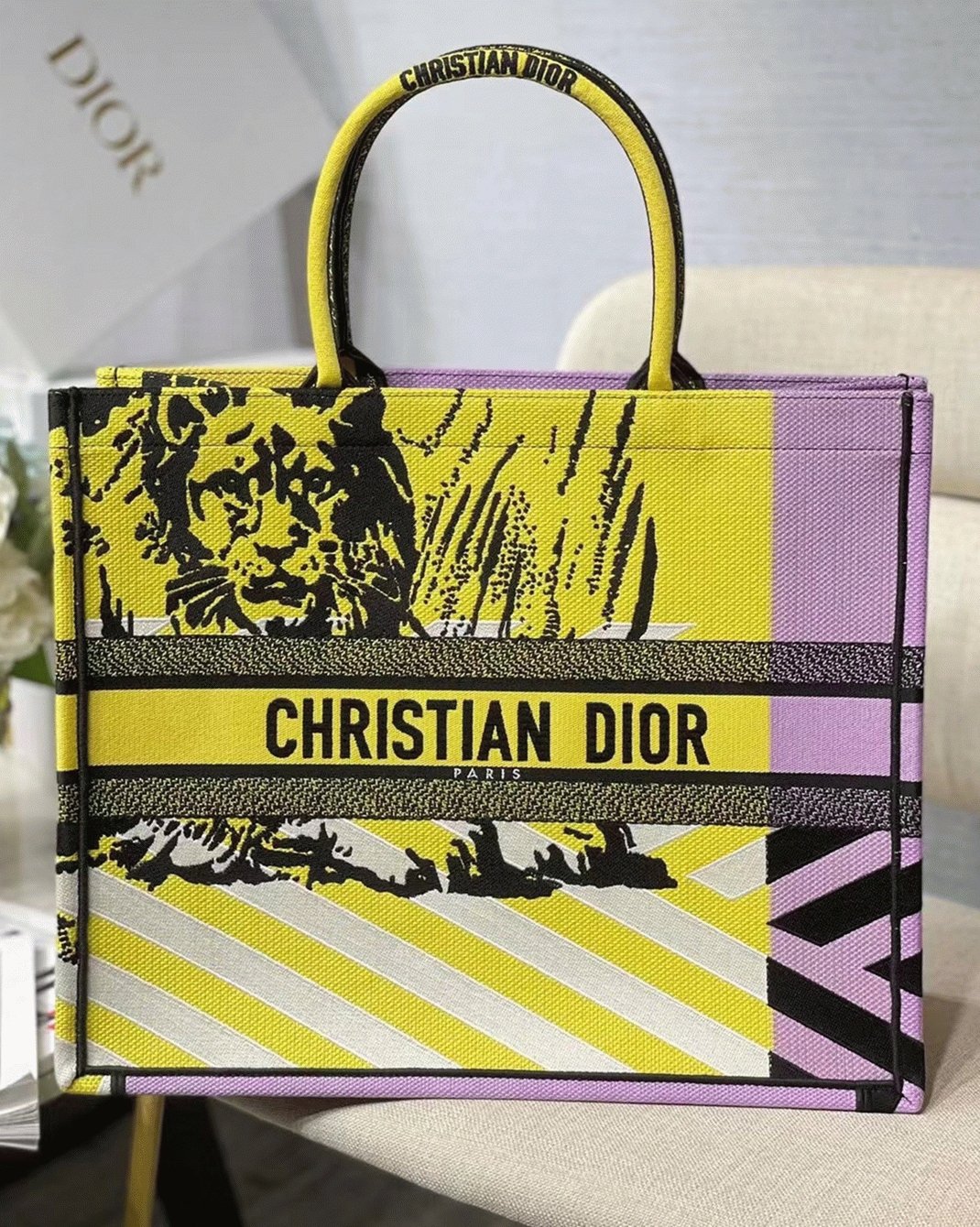D10r Large Book Tote Bag Faux in Yellow D-Jungle Pop Embroidery