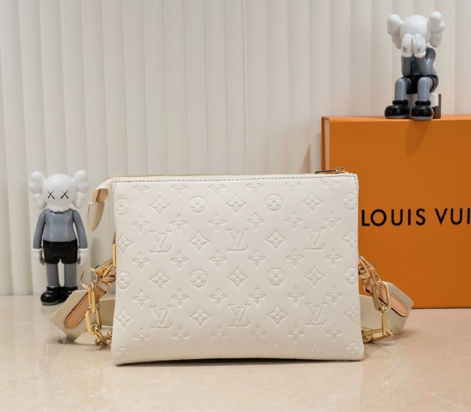 L0vis Vvtt0n Coussin PM Bag In Cream With Jacquard Strap