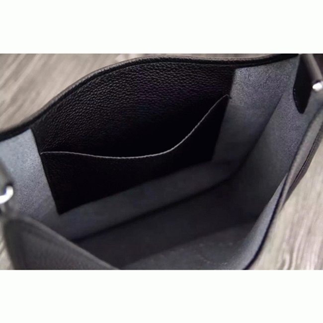 Black Evelyne III PM Bag Replica 1:1 H**me5 Shoulder Bag