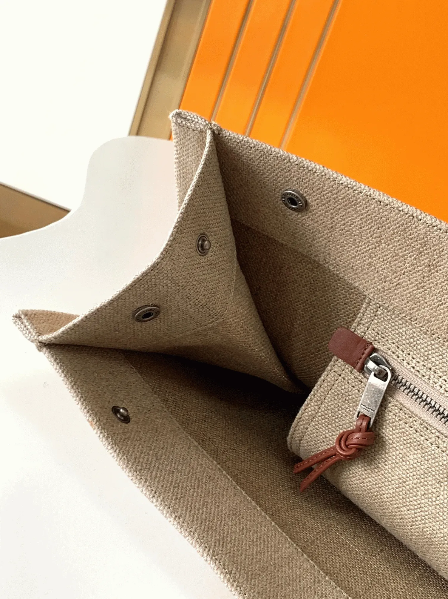 Knockoff Sa1nt Lau*nt Rive Gauche Tote Bag White Linen and Brown Leather
