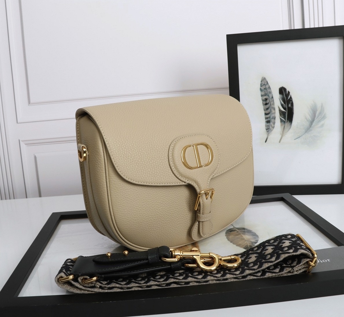 D10r Bobby Large Bag Knockoff in Beige