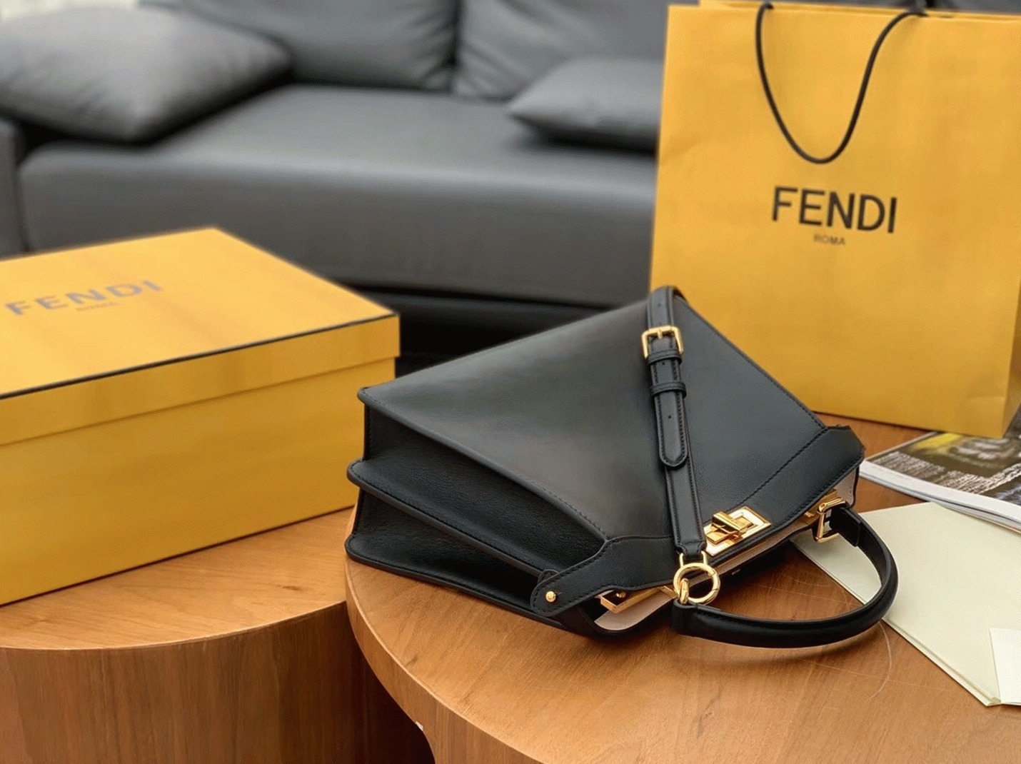 Top Quality Replica F**di Peekaboo ISeeU Medium Bag In Black Calfskin