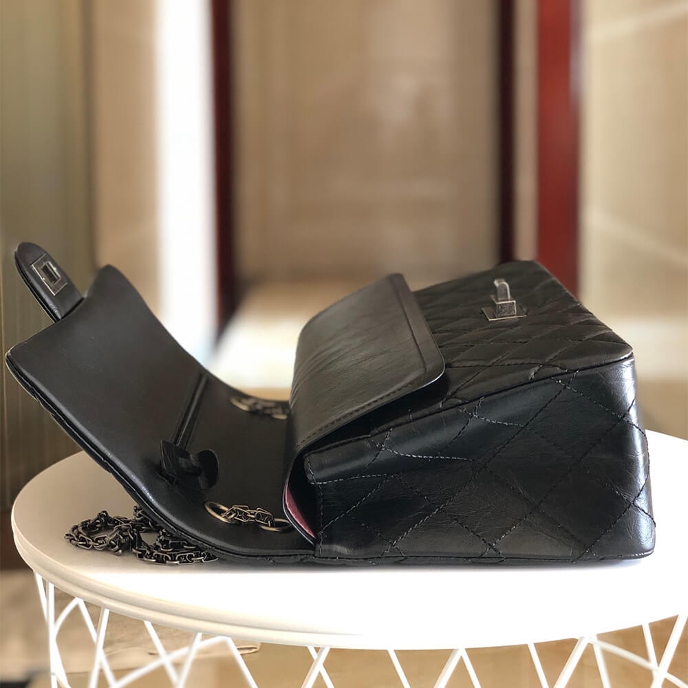 Ch**el LARGE 2.55 HANDBAG(high-end grade)