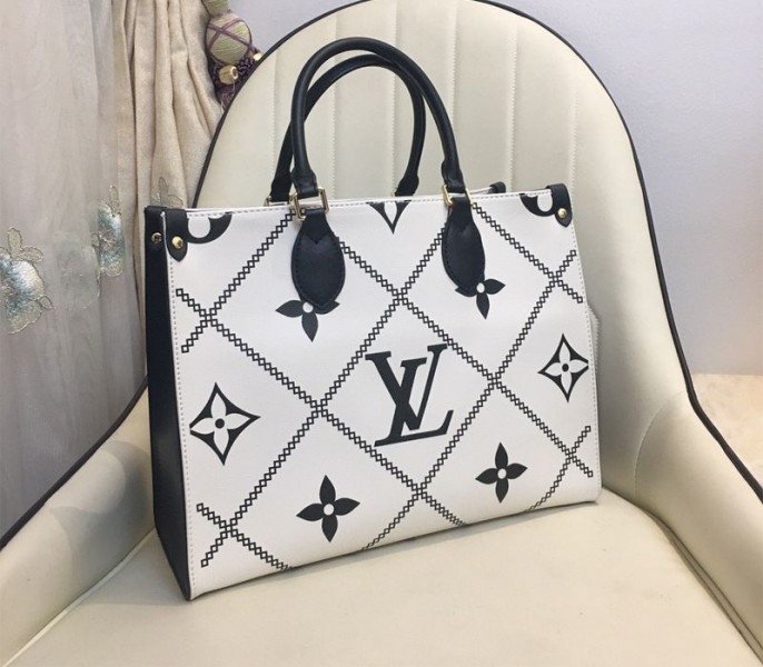 L0vis Vvtt0n Spring 2022 Monogram Empreinte Onthego MM Tote In Cream