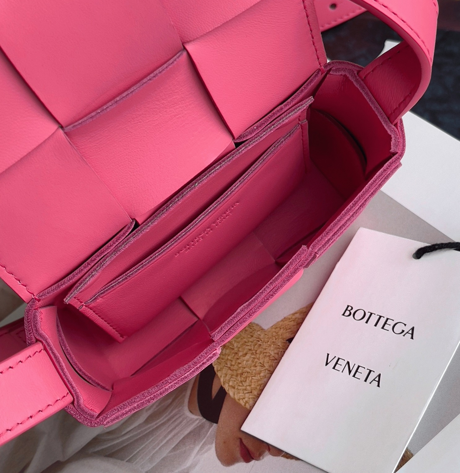 Top Quality Knockoff B0tt*ga Ven*ta Candy Cassette Bag In Cranberry