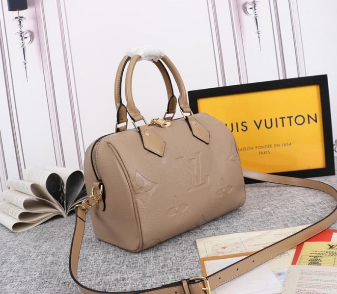 L0vis Vvtt0n Monogram Empreinte Leather Speedy Bandouliere 25 Handbag In Tourterelle Gray
