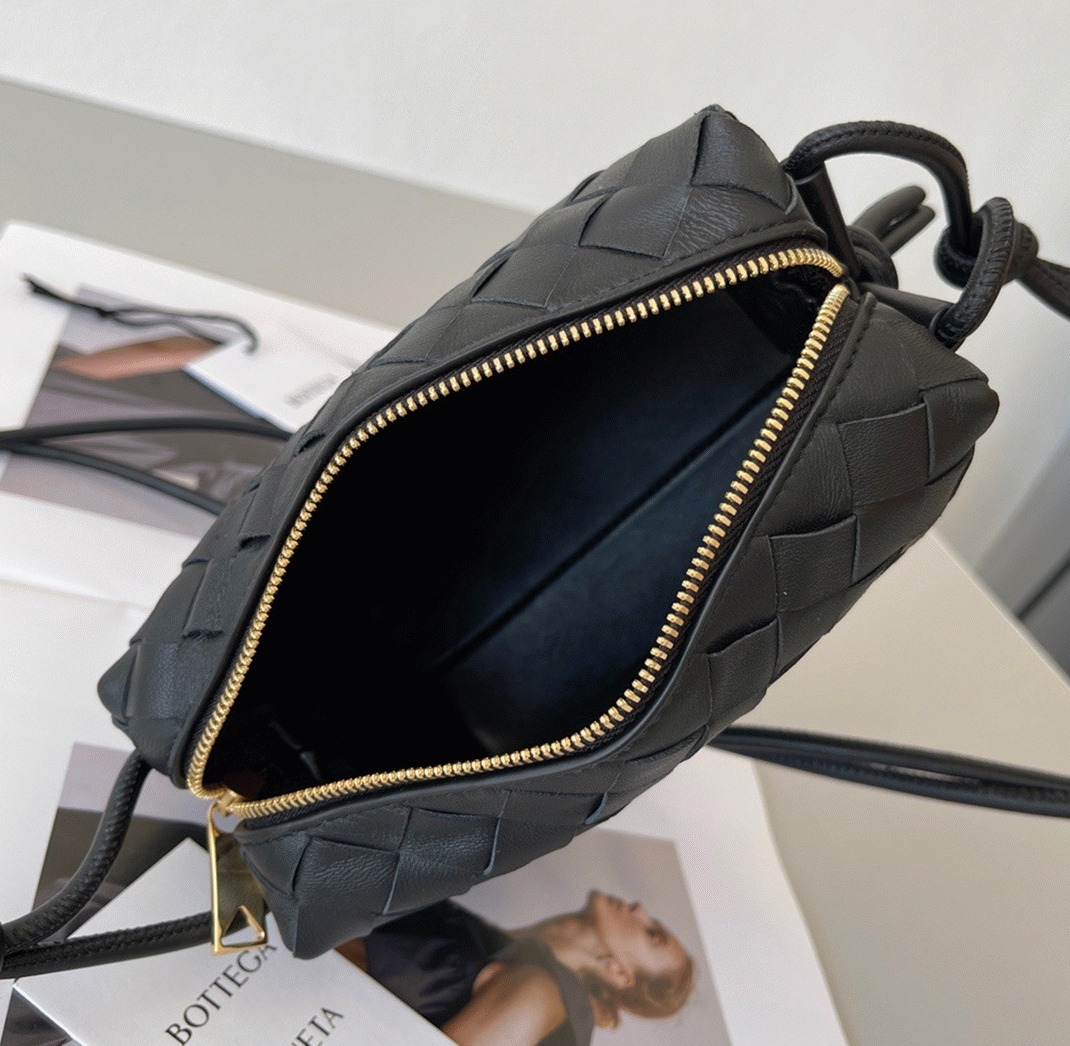 Faux B0tt*ga Ven*ta Loop Mini Bag Black