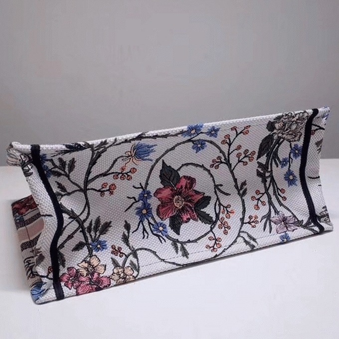 D10r Medium Book Tote Bag Fake in Multicolor Rosa Mutabilis Embroidery