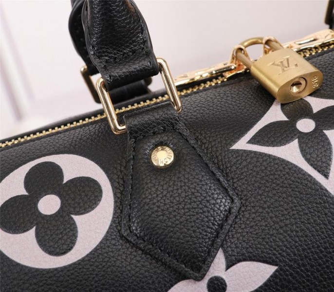 L0vis Vvtt0n Bicolor Monogram Empreinte Leather Speedy Bandouliere 25 Handbag In Black And Lilac
