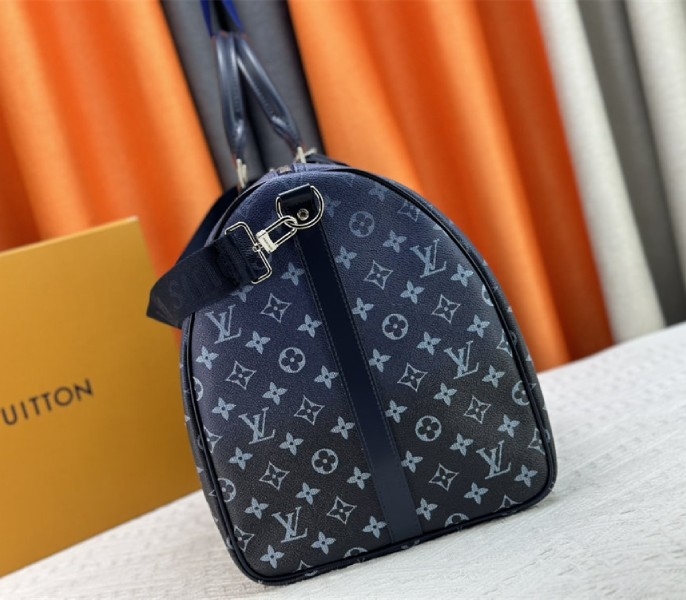 L0vis Vvtt0n Monogram Gradient Canvas Keepall Bandouliere 55 In Navy Blue