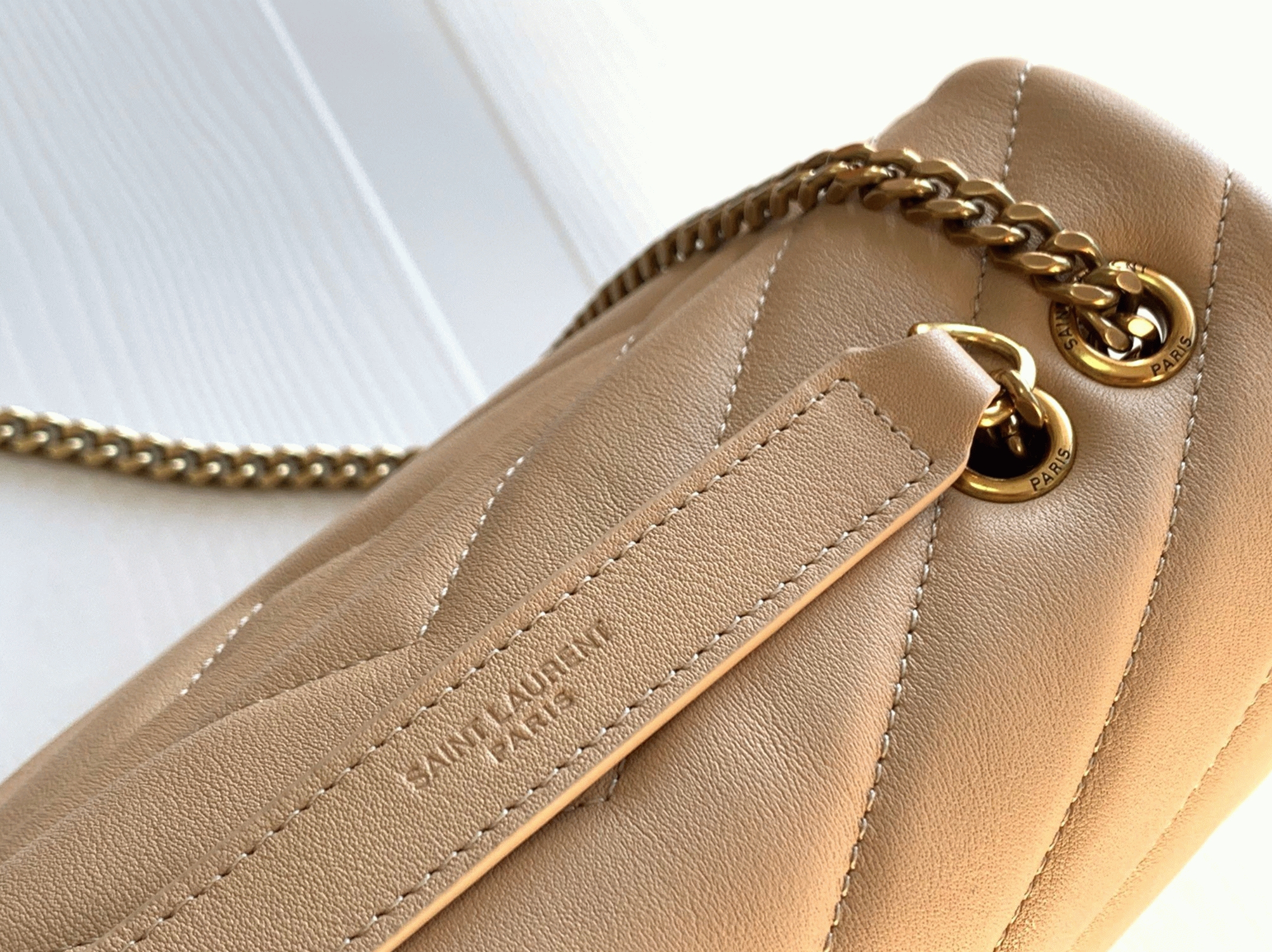 Fake Sa1nt Lau*nt LouLou Small Chain Bag Beige