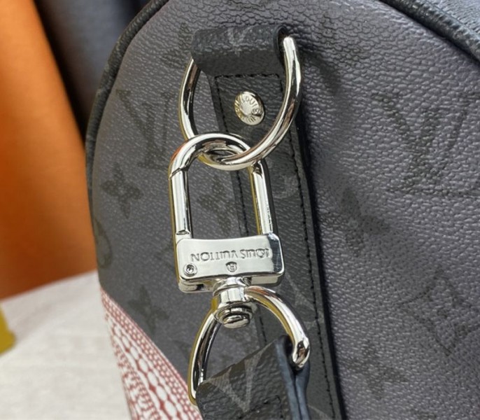 L0vis Vvtt0n X YK Monogram Eclipse Reverse Keepall 45 Luggage In Pumpkin
